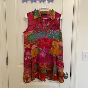 EUC Etc. women’s bright colorful patterned sleeveless tiered handkerchief blouse